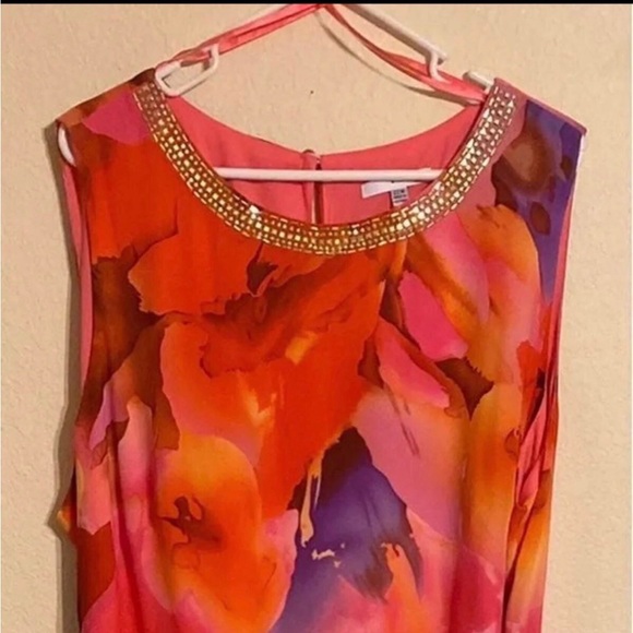 Studio One Dresses & Skirts - Beautiful Studio One Vibrant Colored Dress